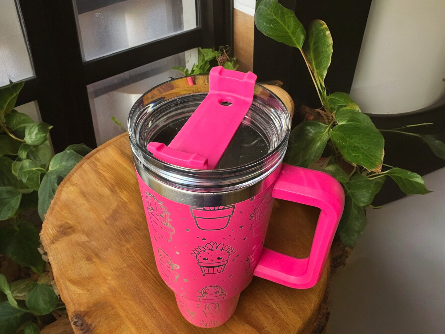 40oz Hot Pink Cactus Tumbler with Handle – Powder-Coated Steel, Screw-On Lid & Straw